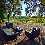 Alojamento de Acomodação e Pequeno-almoço Maison Catalina 4*