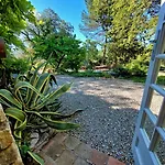 Oda ve Kahvaltı Maison Catalina