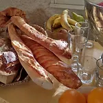 Maison Catalina Oda ve Kahvaltı 4*