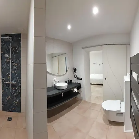 לינה וארוחת בוקר Maison Catalina ז'יניאק