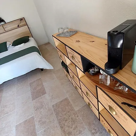 Maison Catalina Bed & Breakfast *
