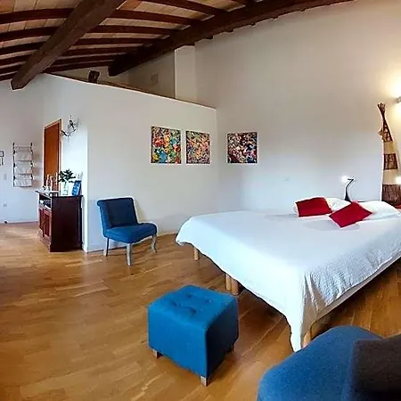 Maison Catalina Bed & Breakfast